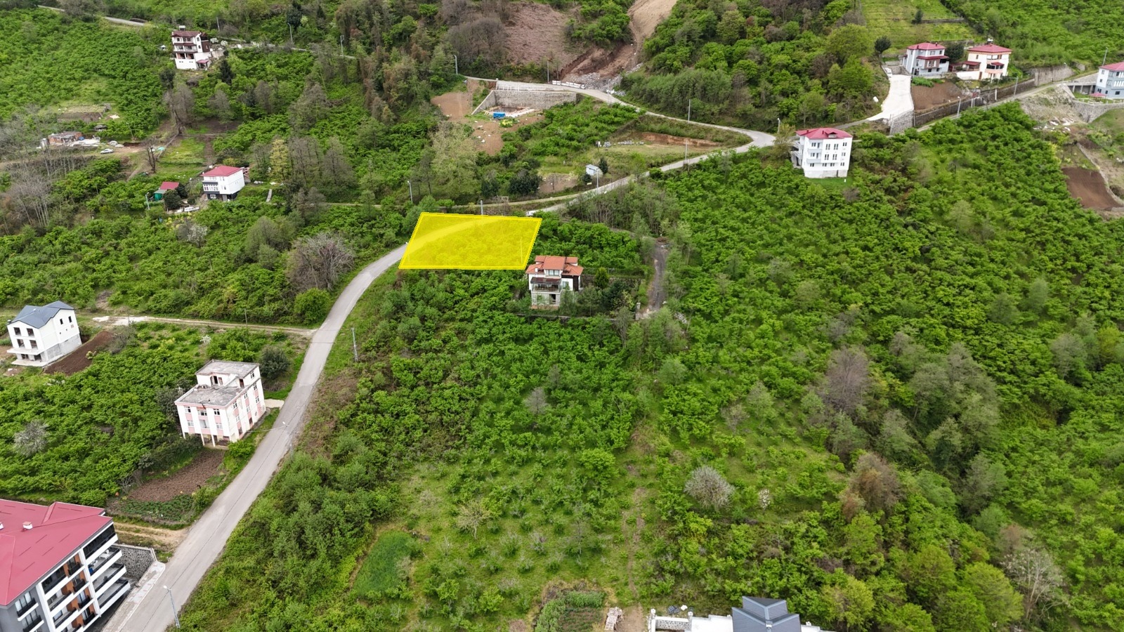 MABEL'DEN ADACIK MAHALLESİ 689 M2 SATILIK ARSA